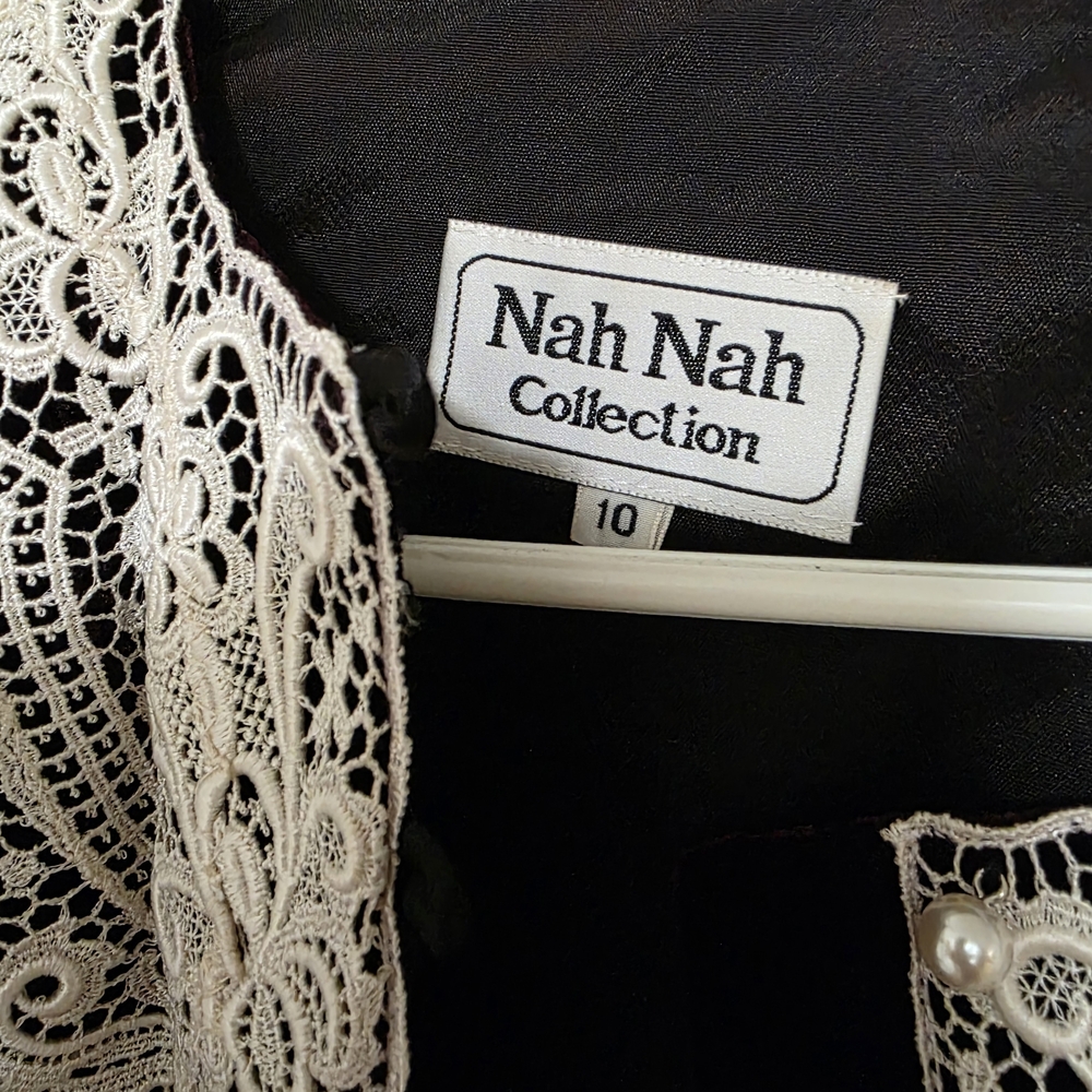 Women's Black Velvet Jacket with Lace Trim - Picture 2 of 6